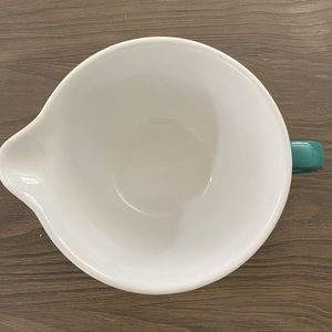 Beautiful thick glass pouring bowl with handle